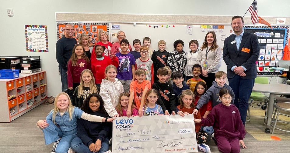 Moorhead, MN Teacher Wins $500 Award